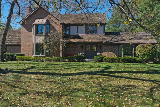 $1,299,000 | 1640 Wedgewood Drive | Lake Forest