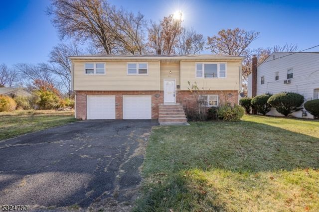 $470,000 | 221 West 2nd Avenue | Roselle