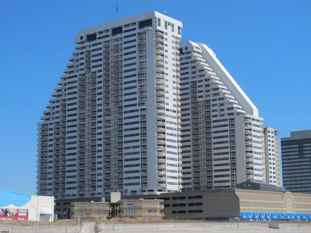 $479,000 | 3101 Boardwalk, Unit 1705 T2 | Chelsea