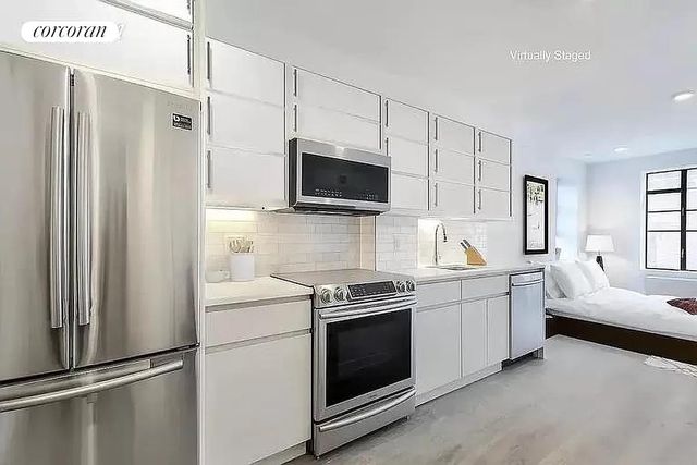 $3,400 | 2 Pierrepont Street, Unit 1001 | Brooklyn Heights