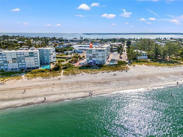 $899,900 | 5200 Gulf Drive, Unit 201 | Holmes Beach