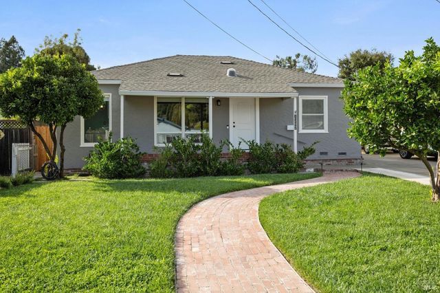 $899,900 | 1307 Chase Street | Northeast Novato