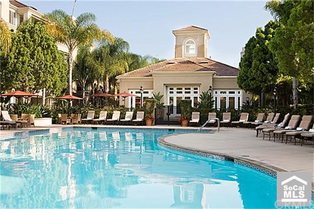 Colony at Fashion Island - Apartments in Newport Beach, CA