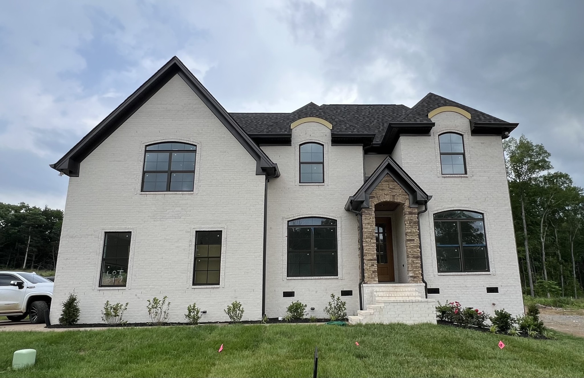 a front view of house with yard