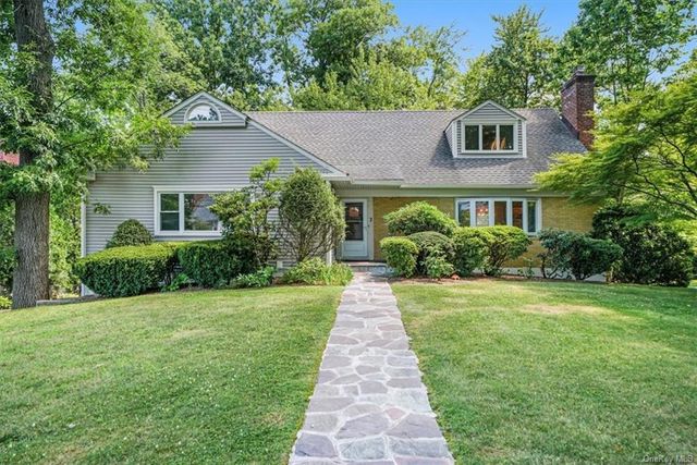 $1,150,000 | 7 Anpell Drive | Eastchester