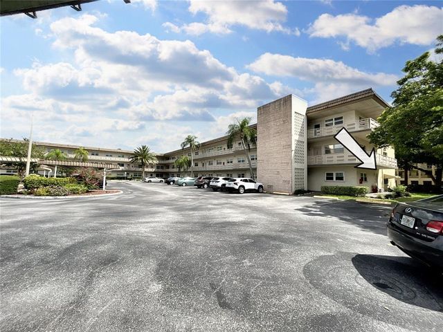 $259,900 | 5750 80th Street North, Unit C108 | Terrace Park of Five Towns