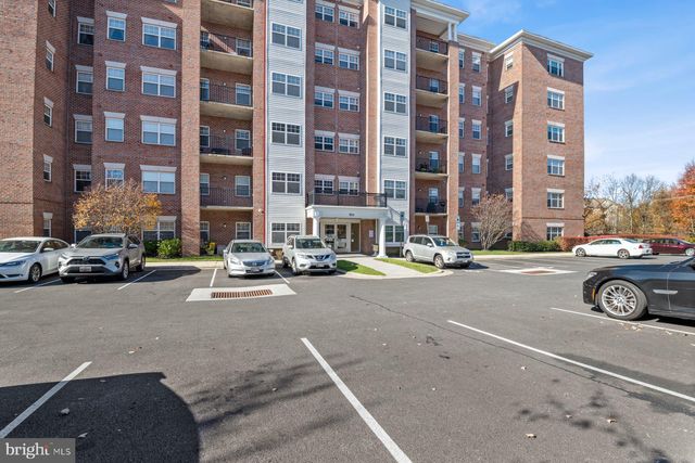 $299,999 | 900 Red Brook Boulevard, Unit 204 | Owings Mills