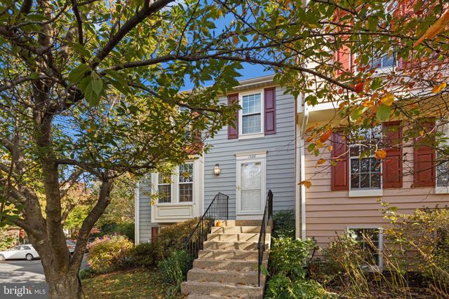 $3,000 | 1526 Autumn Ridge Circle | Reston