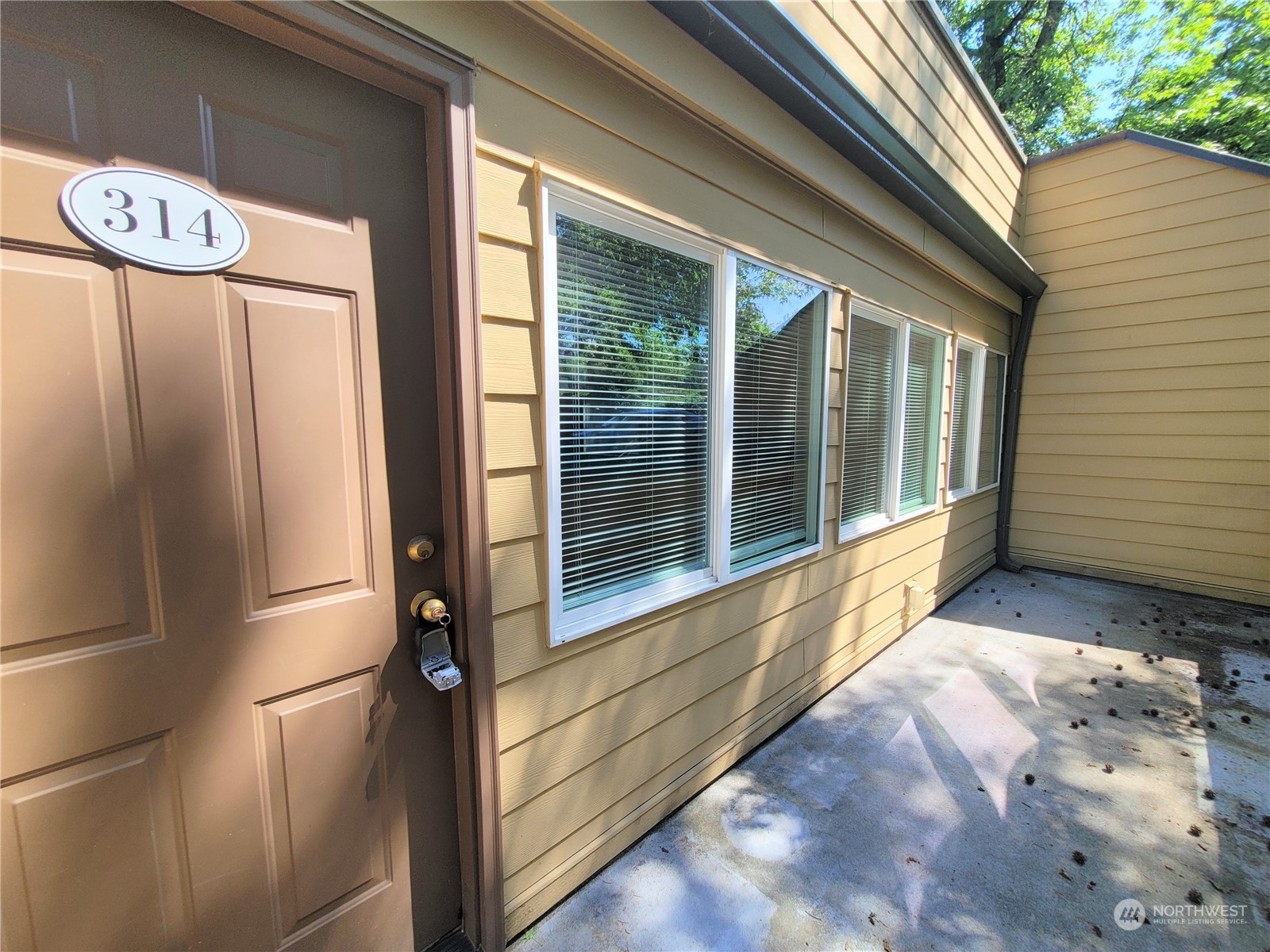 a view of a door of the house