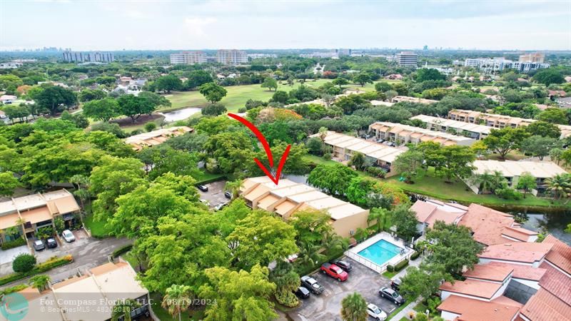 an aerial view of multiple house