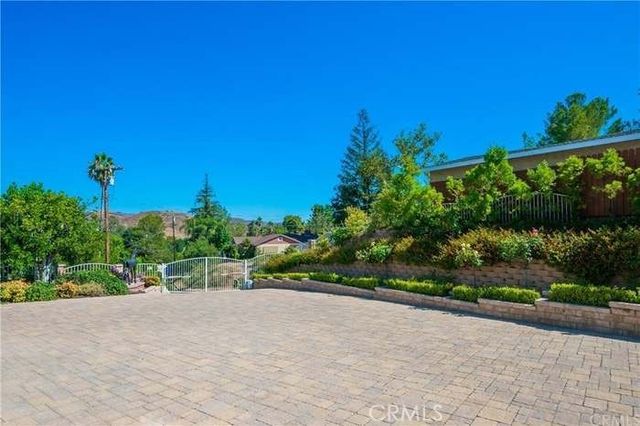 $1,499,000 | 10703 Wheatland Avenue | Shadow Hills