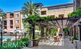 a building view with outdoor space