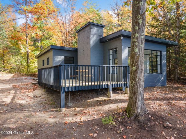 $429,900 | 327 Bear Gulch Road | Summit