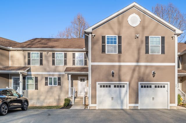 $400,000 | 2118 Meriden-Waterbury Turnpike, Unit 31 | Southington