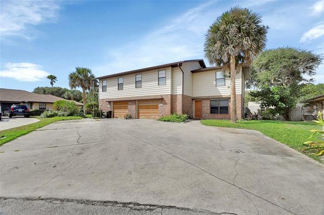 $487,000 | 3838 Sandstone Court | Coronado Beach