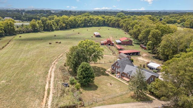 $1,350,000 | 2847 Ashwood Road