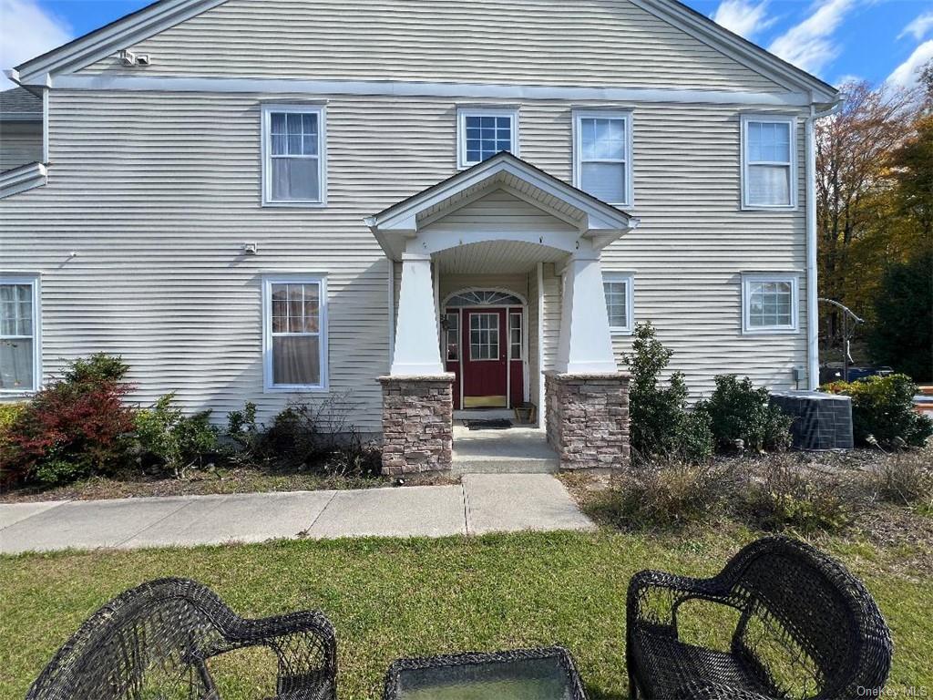 View of front of home.