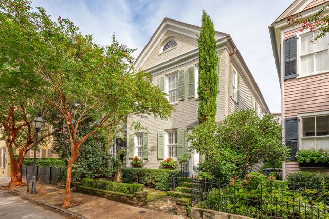 $2,975,000 | 22 Tradd Street | South of Broad