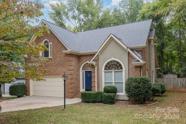 $658,000 | 800 Brightwood Lane | Matthews