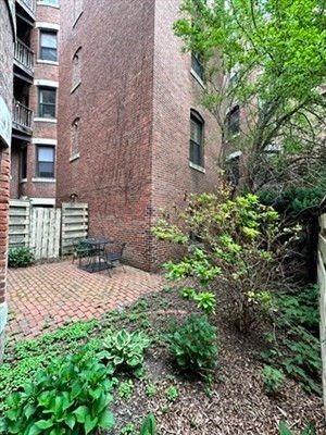 $3,100 | 108 Gainsborough Street, Unit 4W | Fenway