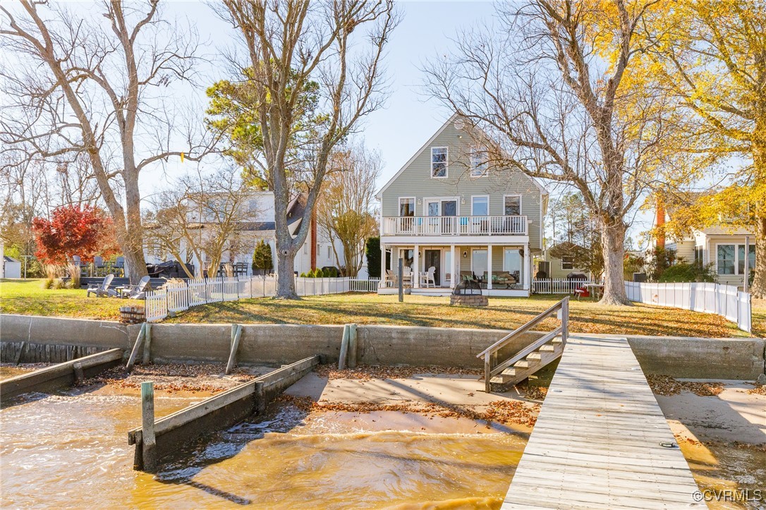 a view of a house with swimming pool