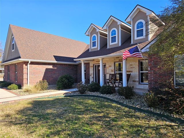 $490,000 | 307 Longhorn Drive | Early