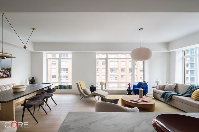 $5,750,000 | 555 West 22nd Street, Unit 8DE | Chelsea