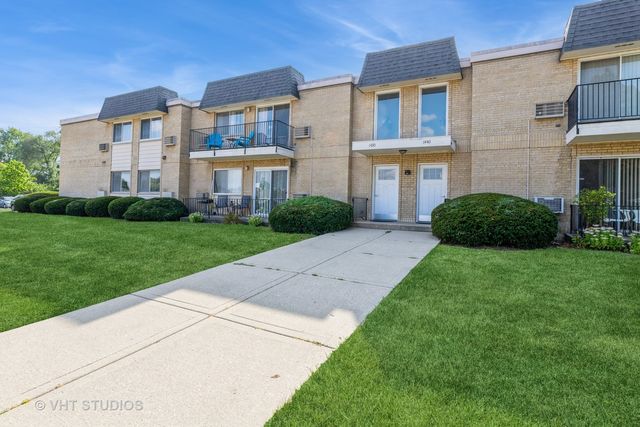 $229,900 | 1430 North Evergreen Avenue, Unit 2B | Arlington Heights