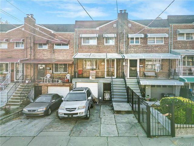 $639,000 | 1050 East 216th Street | Williamsbridge