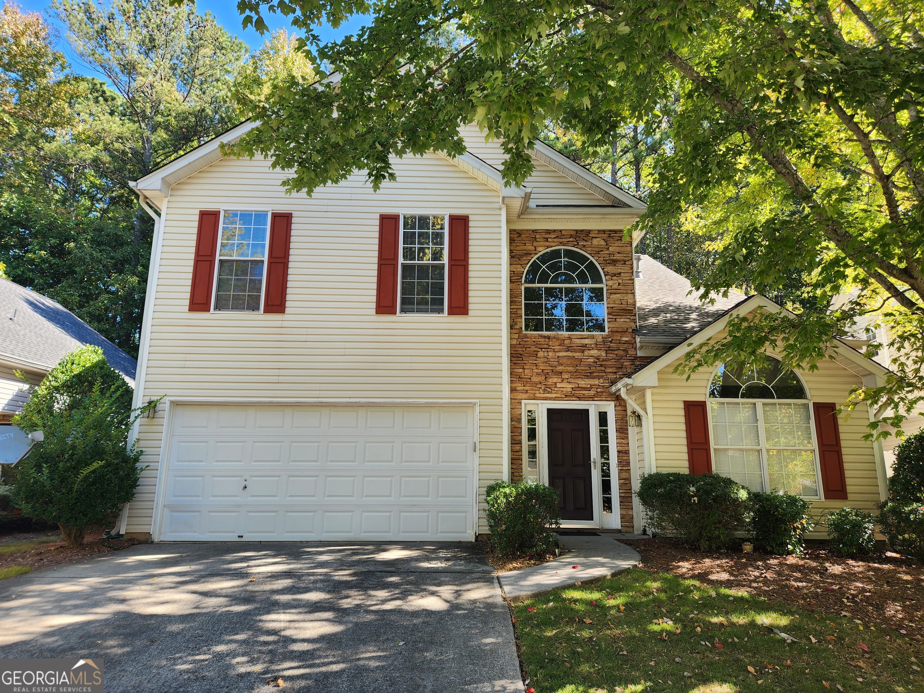 front view of house with a yard