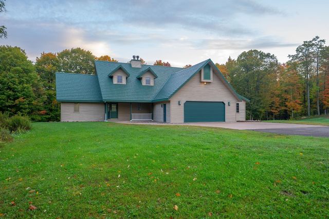 $895,000 | 70368 County Highway | Ashland Town