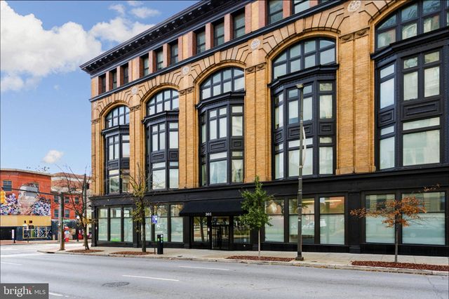 $1,700 | 301 West Franklin Street, Unit 205 | Downtown Baltimore