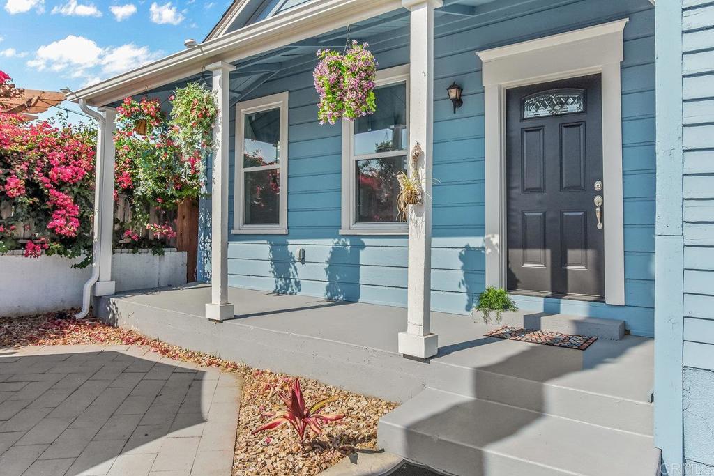 Covered Front Porch