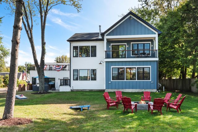 $3,249,000 | 4137 Bennett Street | Delavan Lakefront