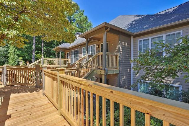 $239,000 | 305 Mill Pond Court Southeast | Mill Pond Village