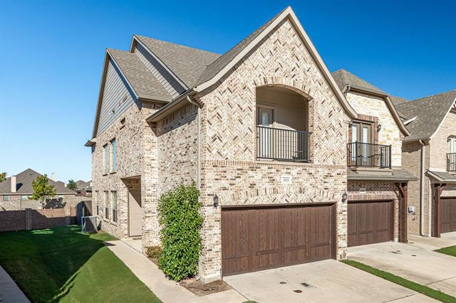 $374,000 | 313 Featherstone Trail | Wylie