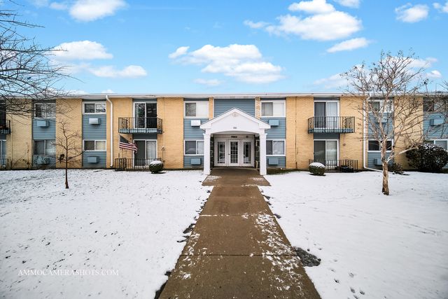 $194,000 | 9561 Dee Road, Unit 2H | Maine Township - Cook County