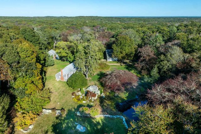 $3,500,000 | 15 Crowell Road | Martha's Vineyard