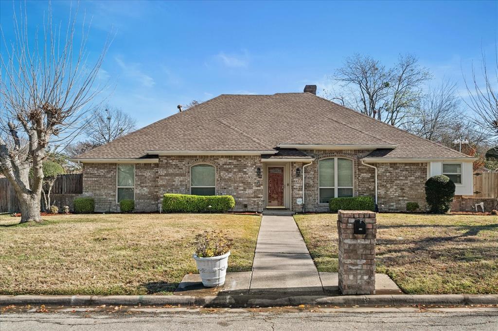 a front view of house with yard