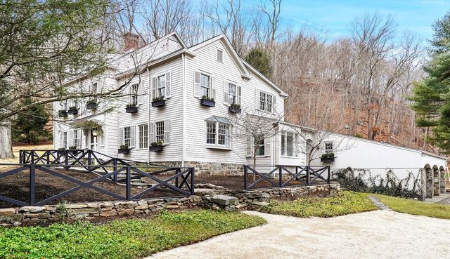 $2,750,000 | 472 Bedford Center Road | Bedford