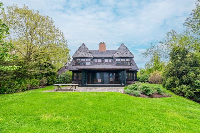 $3,995,000 | 25 Walnut Street | The Dumplings