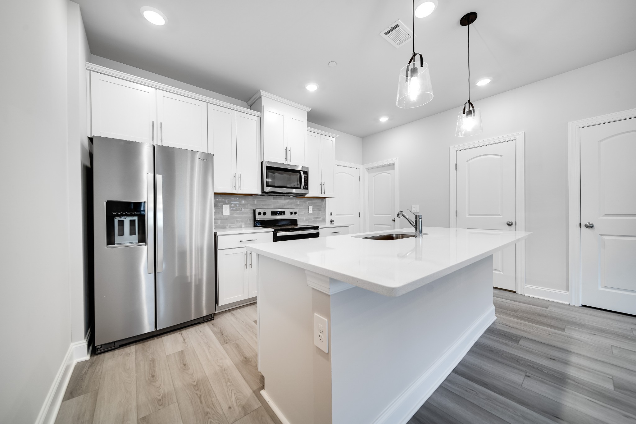 What a stunning kitchen!