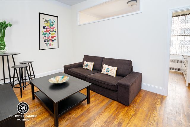 $3,595 | 325 West 57th Street, Unit 5A | Hell's Kitchen