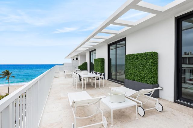 $6,950,000 | 400 South Ocean Boulevard, Unit PHB | Casa del Lago