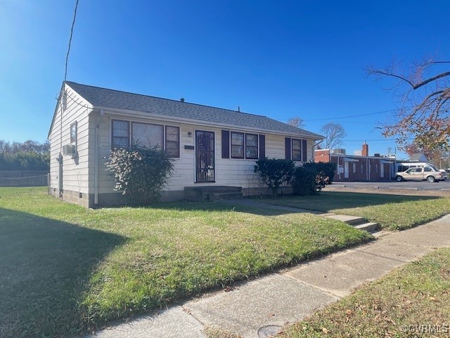 a front view of house with yard