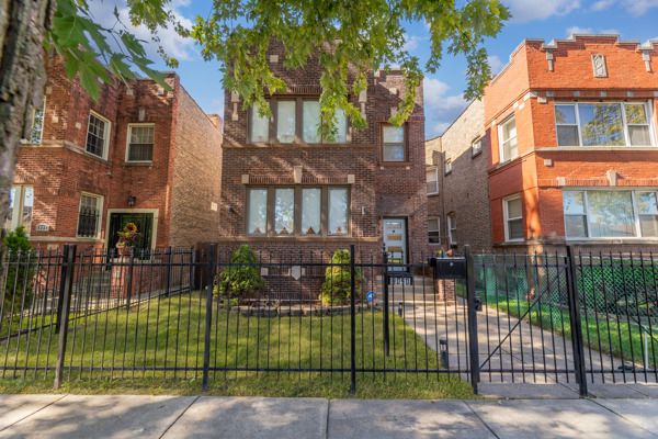 $350,000 | 8050 South Oglesby Avenue | South Chicago