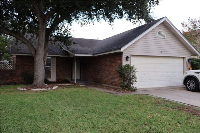 $204,000 | 3726 Piedra Creek Drive | Calallen