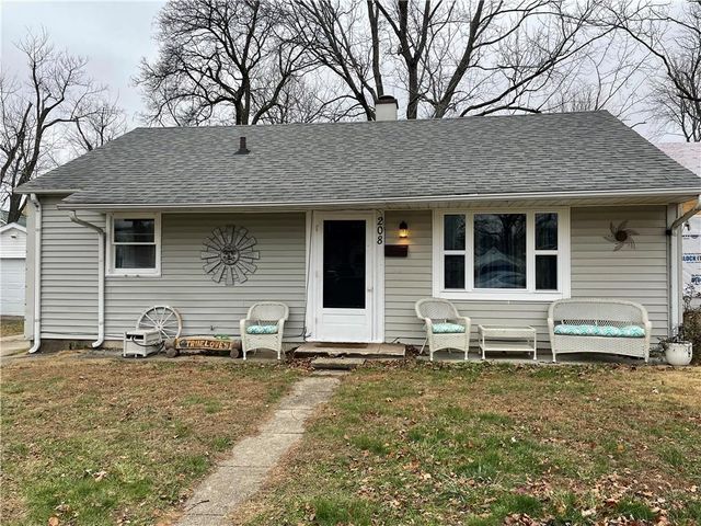 $124,700 | 208 Locust Street | Marshall