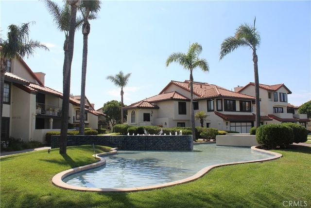 $850,000 | 2105 Martinique Lane | Oxnard Beach