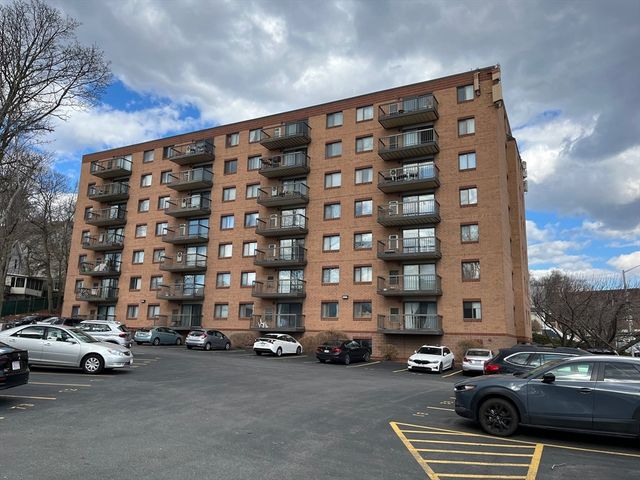 $3,300 | 500 Salem Street, Unit 505 | North Medford